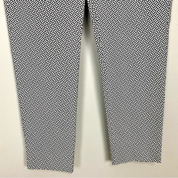 J. Jill Essential Slim Ankle Pant Women’s Size 14 Pull On Stretch Knit Geo Print - Picture 3 of 9